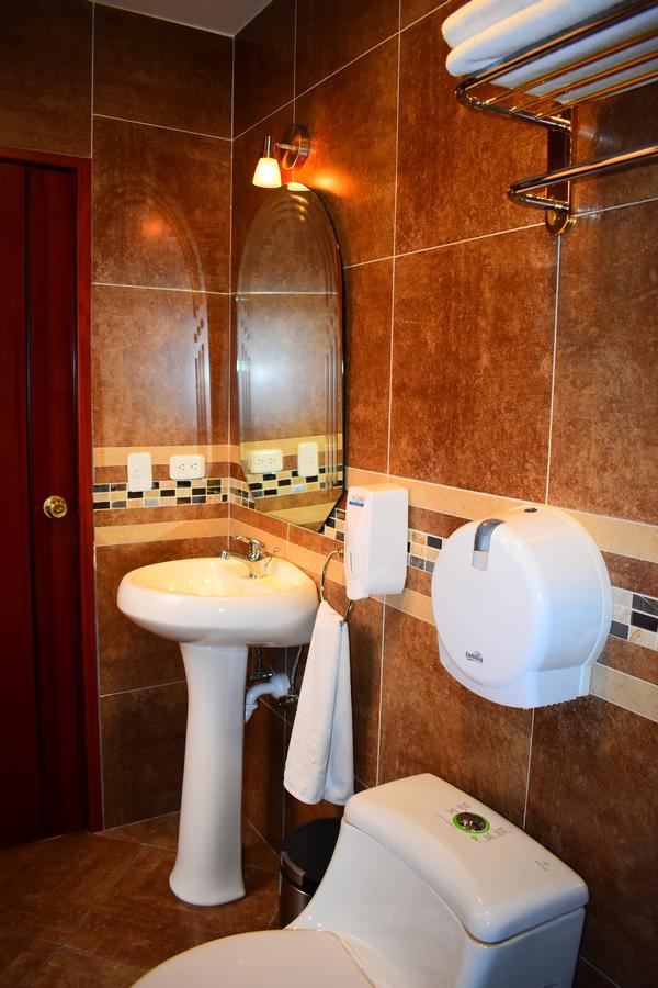 Endamo Hotel Латакунга Экстерьер фото